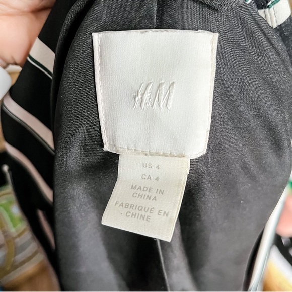 H&M striped black & white blazer - Picture 2 of 2